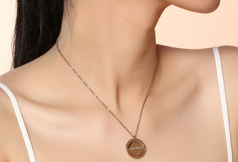 Mẫu d&acirc;y chuyền th&iacute;ch hợp l&agrave;m qu&agrave; tặng cho bạn g&aacute;i